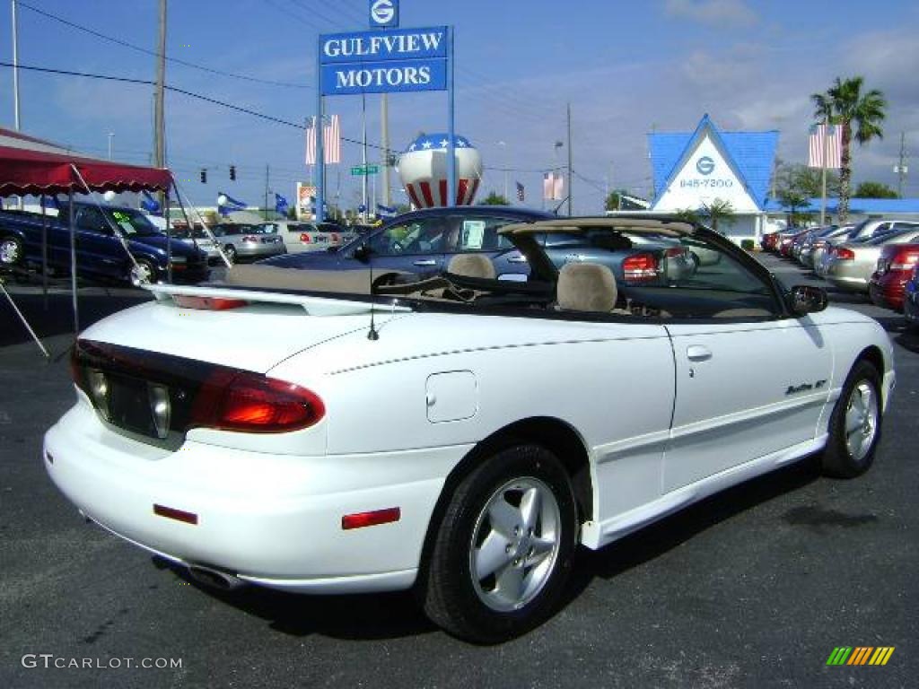1999 Sunfire GT Convertible - Arctic White / Taupe photo #7