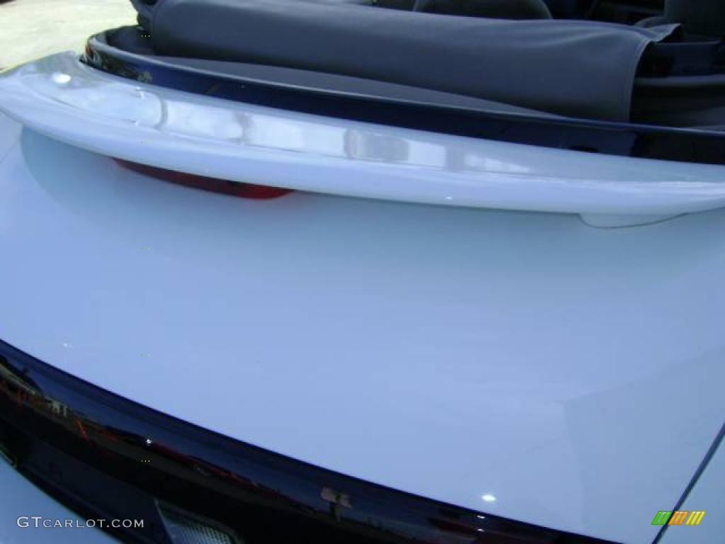 1999 Sunfire GT Convertible - Arctic White / Taupe photo #10