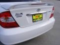 Super White - Camry LE Photo No. 23