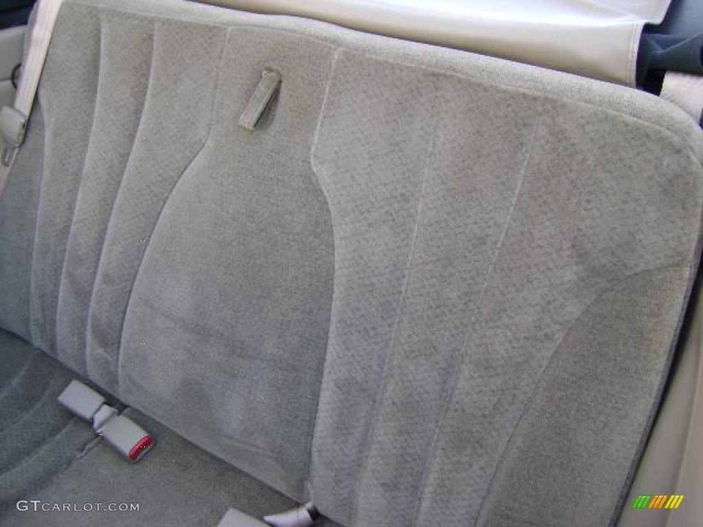 1999 Sunfire GT Convertible - Arctic White / Taupe photo #21