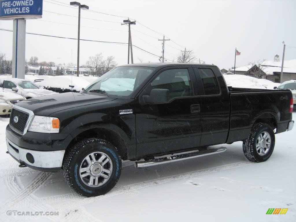 2006 F150 XLT SuperCab 4x4 - Black / Medium/Dark Flint photo #3