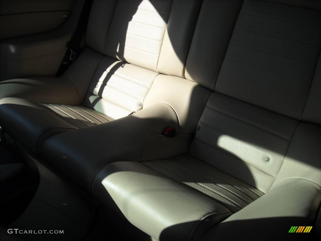 2007 Mustang GT Premium Coupe - Redfire Metallic / Medium Parchment photo #20