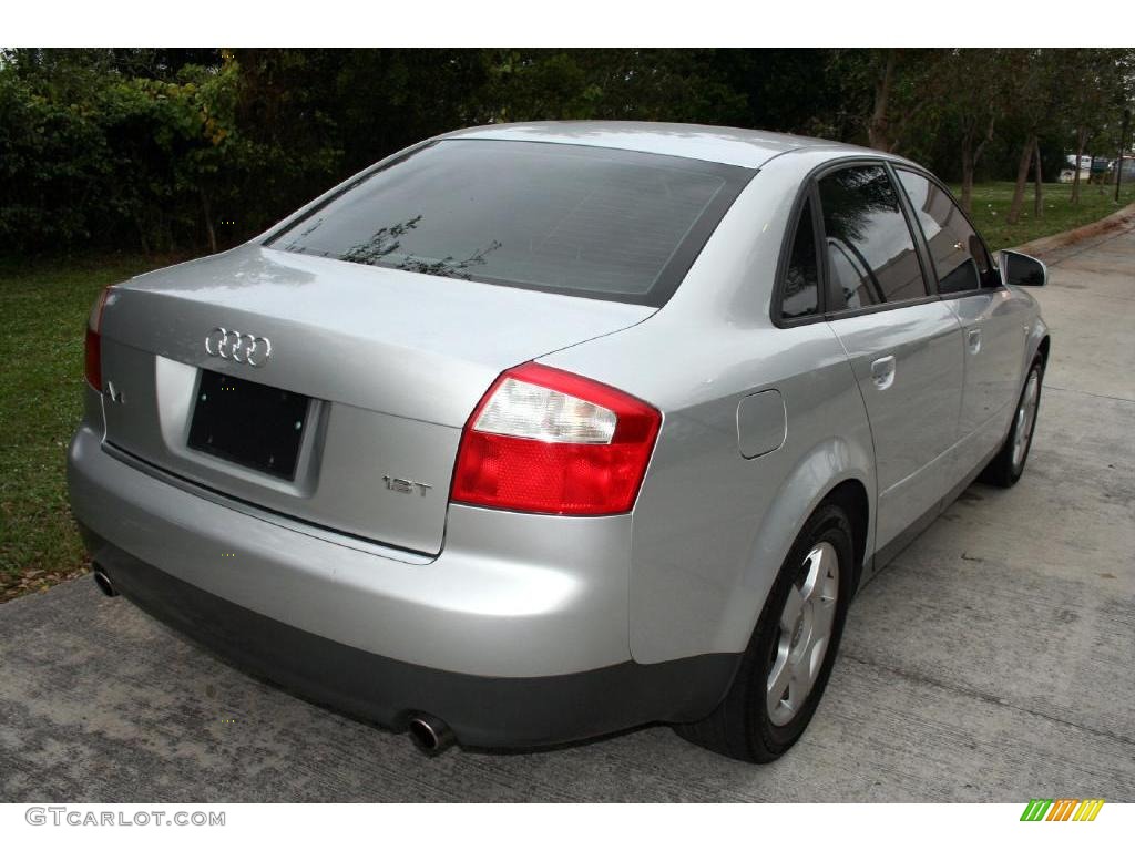 2004 A4 1.8T Sedan - Light Silver Metallic / Platinum photo #22