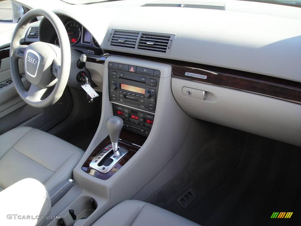 2006 A4 3.2 quattro Sedan - Light Silver Metallic / Platinum photo #13