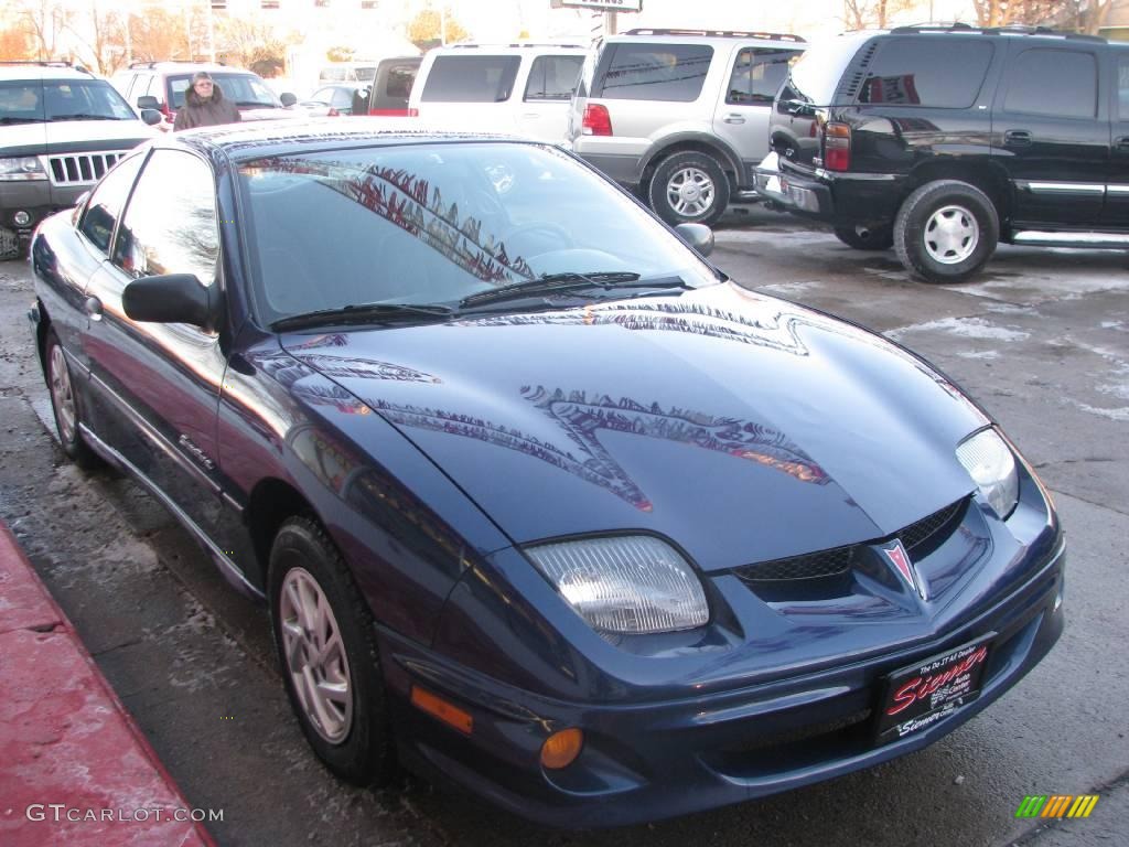 2002 Sunfire SE Coupe - Indigo Blue Metallic / Graphite photo #6