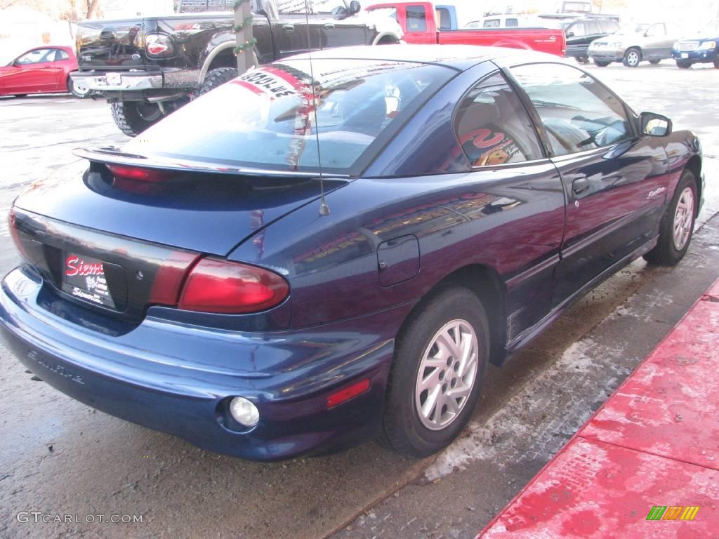 2002 Sunfire SE Coupe - Indigo Blue Metallic / Graphite photo #8