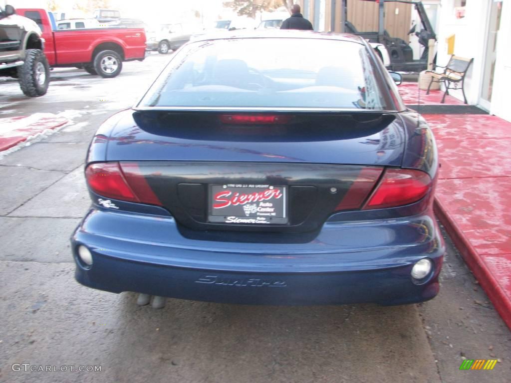 2002 Sunfire SE Coupe - Indigo Blue Metallic / Graphite photo #10