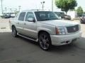 White Diamond - Escalade EXT AWD Photo No. 4