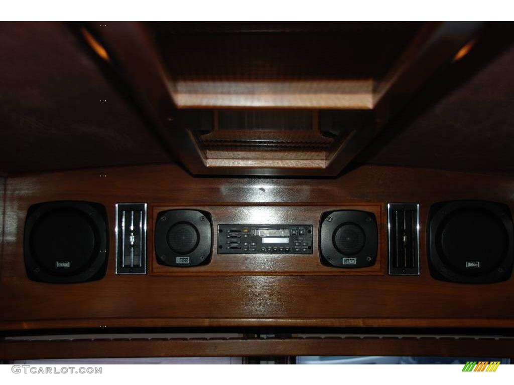 1990 Chevy Van G20 Passenger Conversion - White / Burgundy photo #20