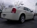 2010 Cool Vanilla White Chrysler 300 C HEMI  photo #3