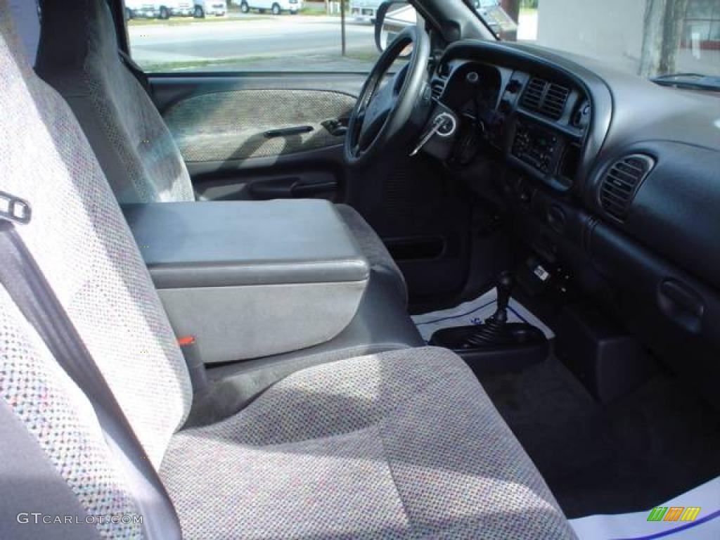 2001 Ram 1500 Sport Club Cab 4x4 - Flame Red / Agate photo #18