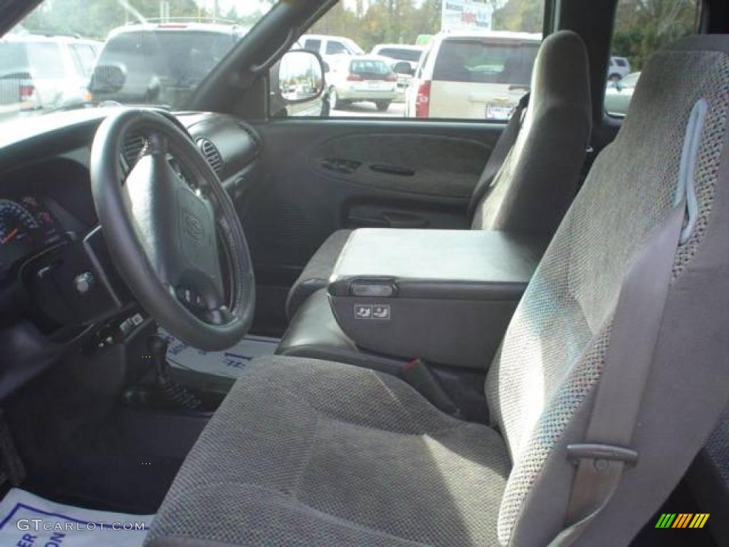 2001 Ram 1500 Sport Club Cab 4x4 - Flame Red / Agate photo #20