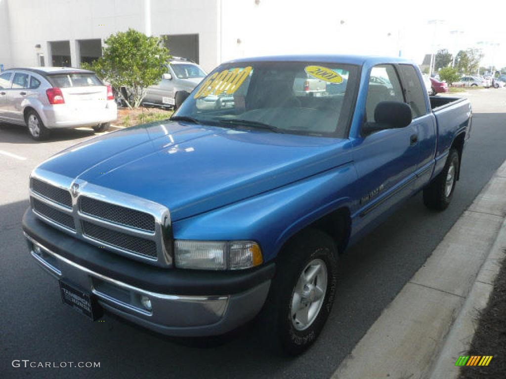 2001 Ram 1500 SLT Club Cab - Intense Blue Pearl / Mist Gray photo #17