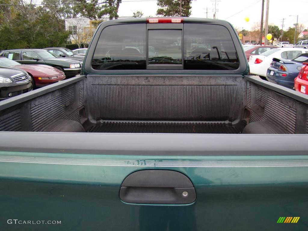 1999 F150 XL Extended Cab 4x4 - Woodland Green Metallic / Medium Graphite photo #10