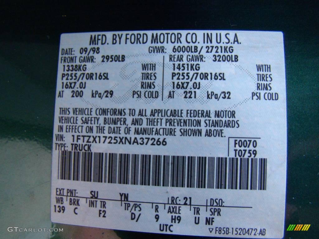 1999 F150 XL Extended Cab 4x4 - Woodland Green Metallic / Medium Graphite photo #24