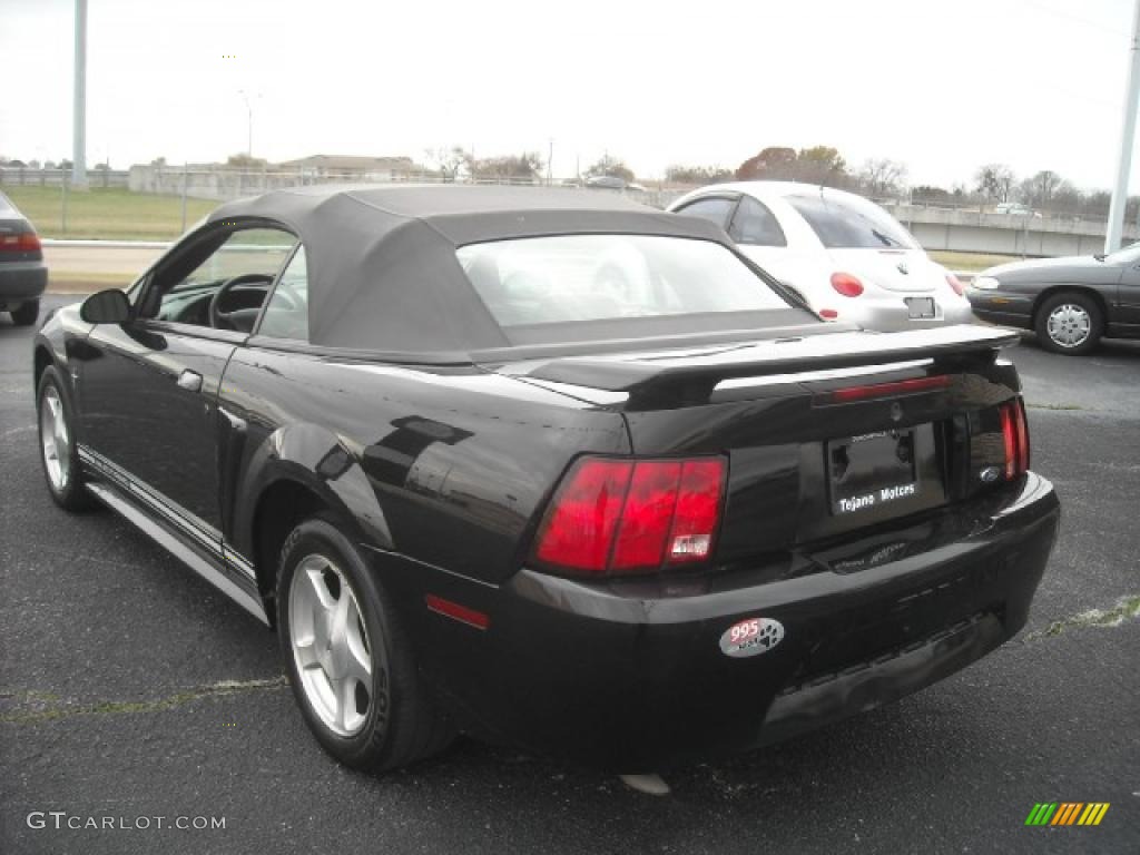 2001 Mustang V6 Convertible - Black / Dark Charcoal photo #6