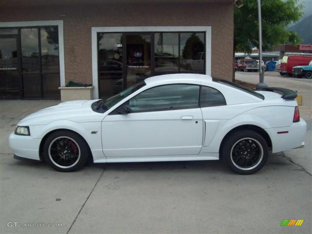 2002 Mustang GT Coupe - Oxford White / Medium Parchment photo #1