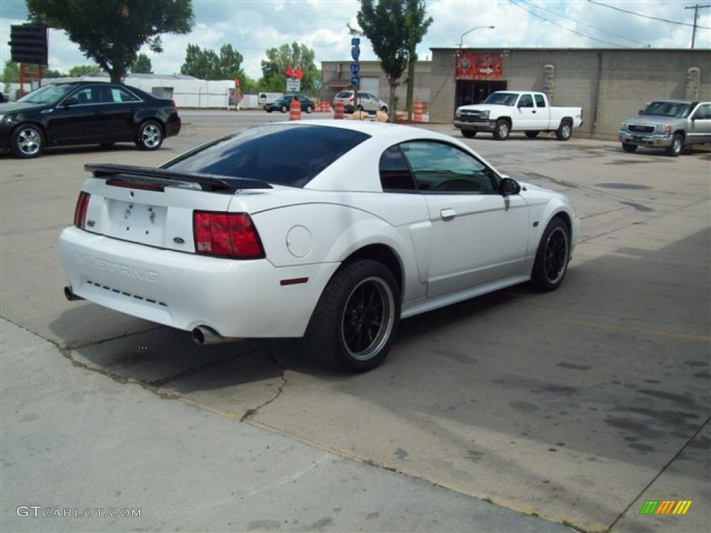 2002 Mustang GT Coupe - Oxford White / Medium Parchment photo #6