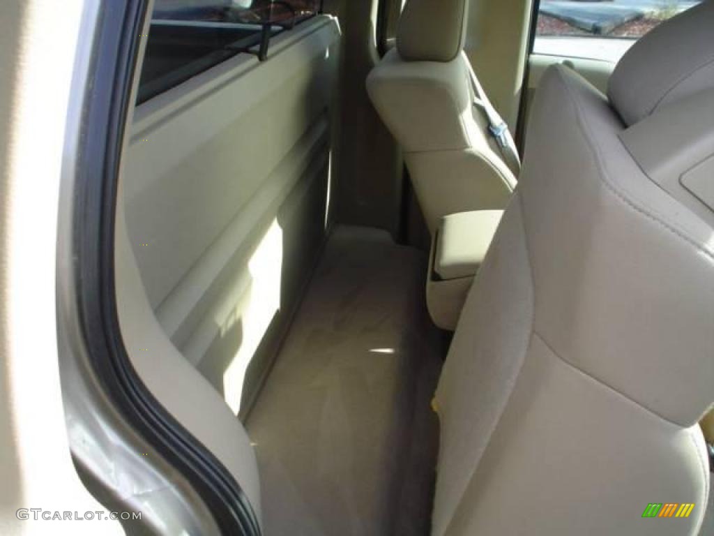 2004 F150 XLT Regular Cab - Arizona Beige Metallic / Tan photo #16