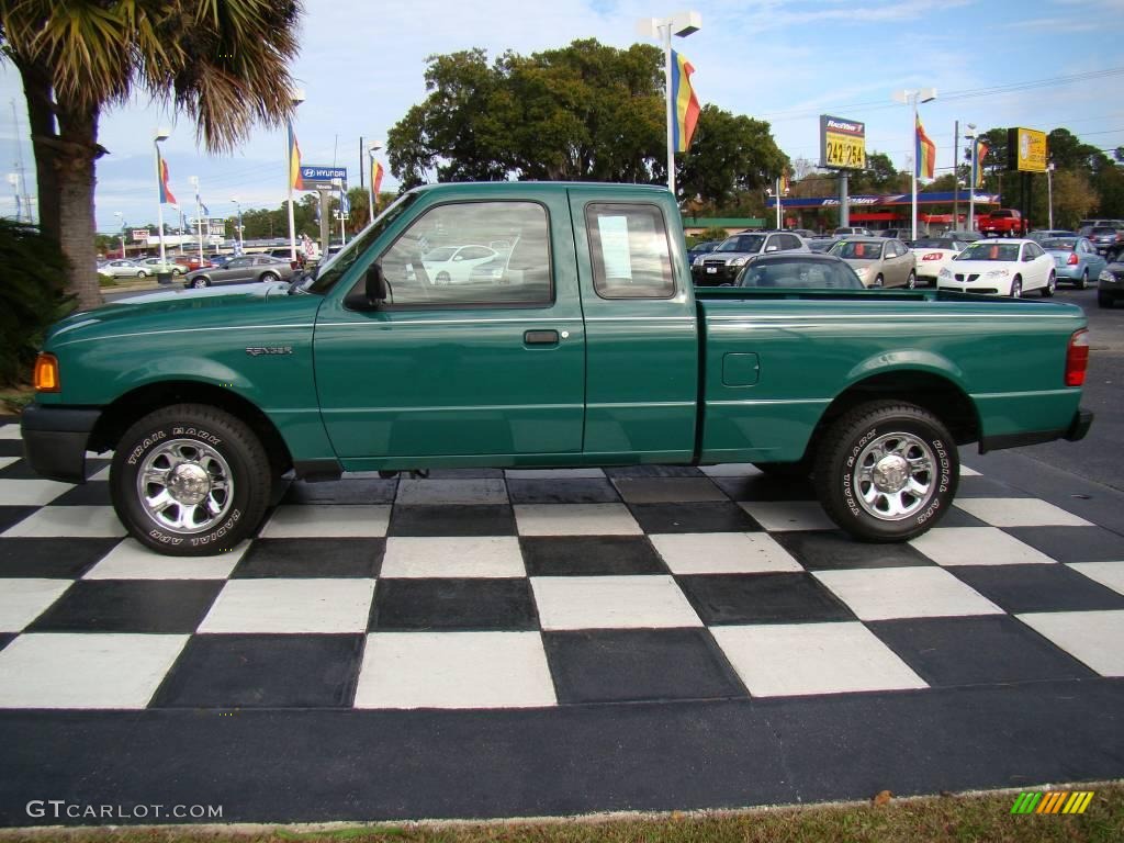 2005 Ranger XL SuperCab - Green / Medium Dark Flint photo #2