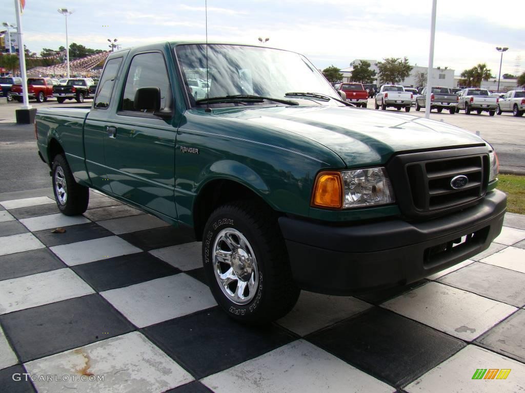 2005 Ranger XL SuperCab - Green / Medium Dark Flint photo #5