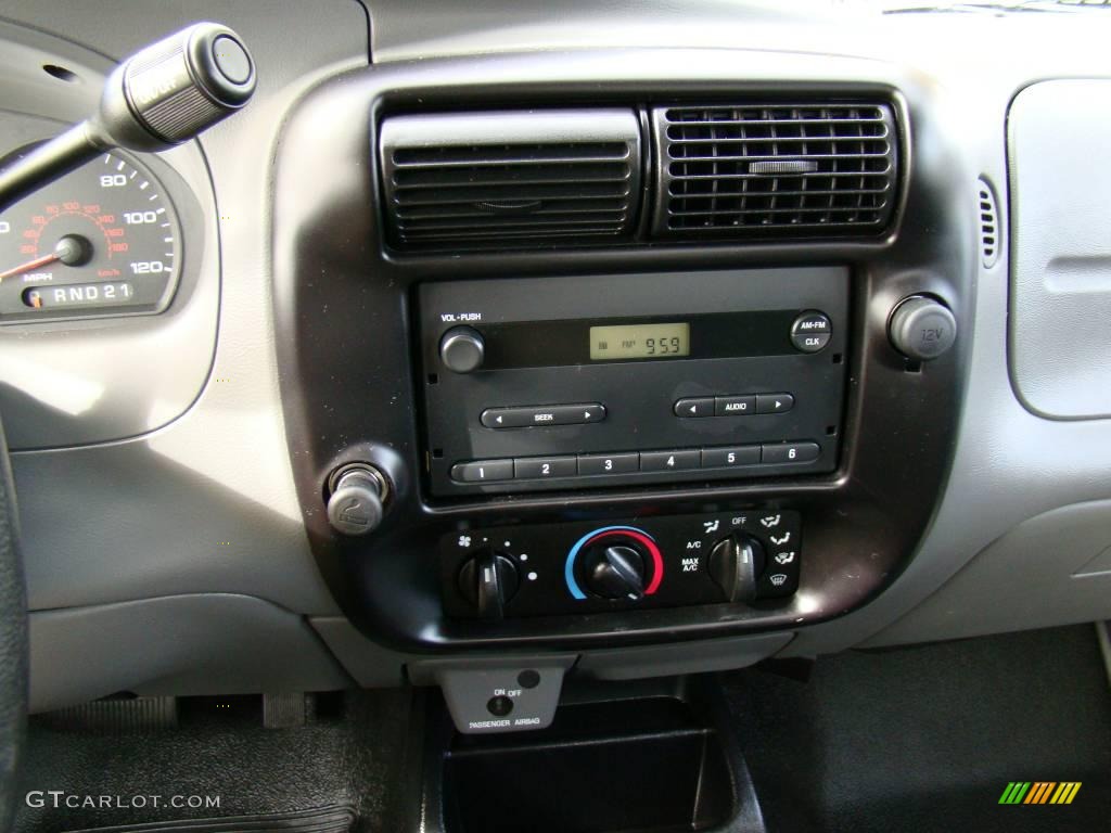 2005 Ranger XL SuperCab - Green / Medium Dark Flint photo #14
