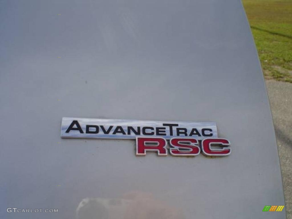 2006 Explorer XLT - Silver Birch Metallic / Camel photo #15