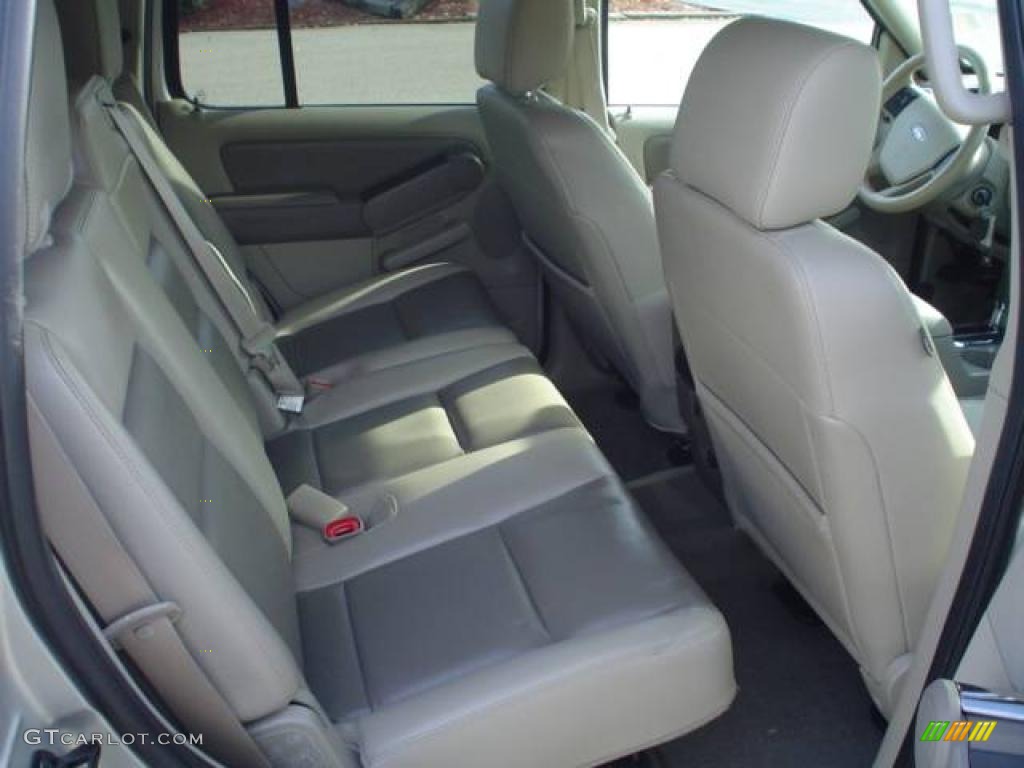 2006 Explorer XLT - Silver Birch Metallic / Camel photo #18