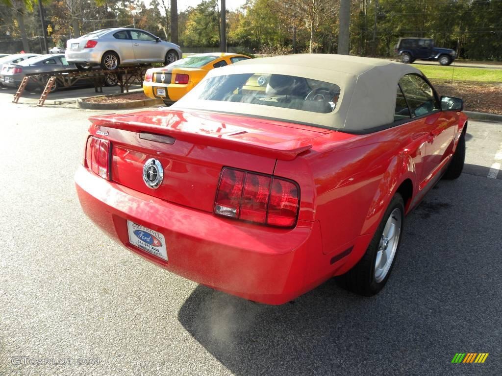 2007 Mustang V6 Premium Convertible - Torch Red / Medium Parchment photo #11