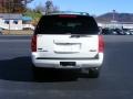 2010 Summit White GMC Yukon SLT 4x4  photo #26