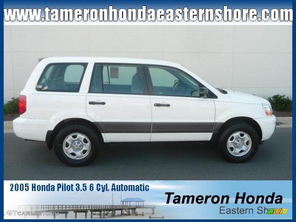 Taffeta White Honda Pilot