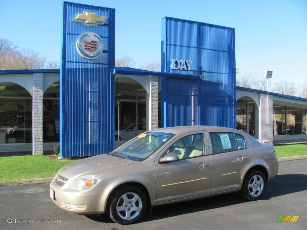 2005 Cobalt Sedan - Sandstone Metallic / Neutral Beige photo #1