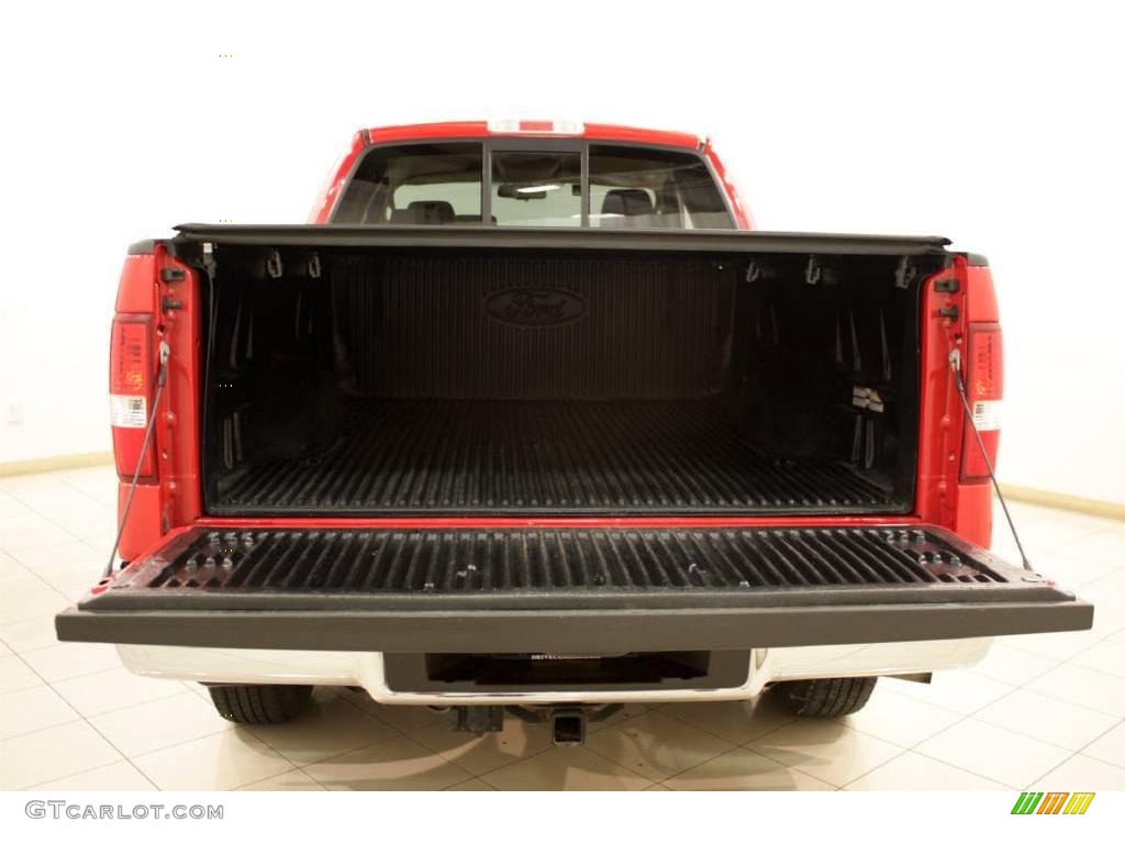 2006 F150 XLT SuperCab 4x4 - Bright Red / Tan photo #15