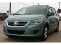 2009 Antigua Blue Metallic Volkswagen Routan SE  photo #18