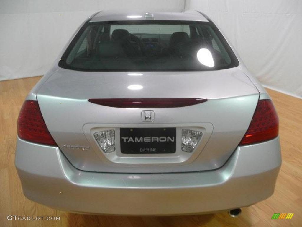 2006 Accord EX-L Sedan - Alabaster Silver Metallic / Black photo #17