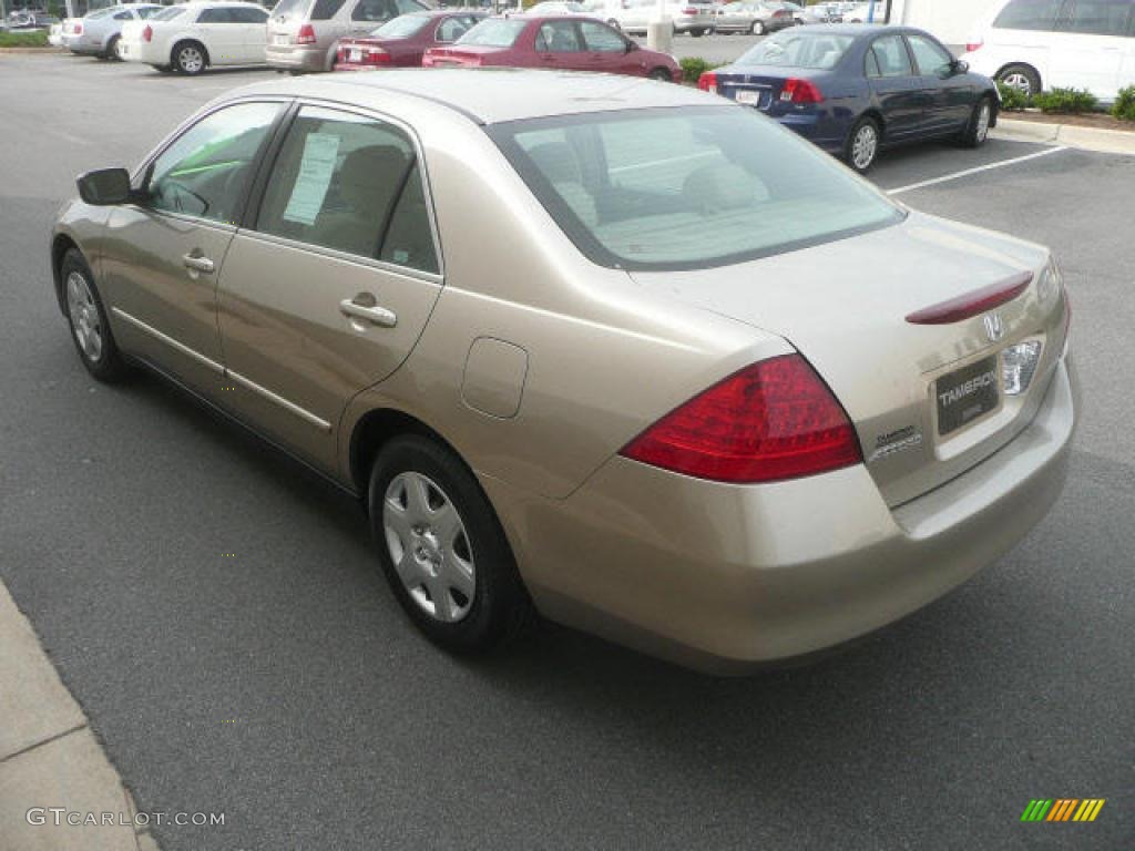 2007 Accord LX Sedan - Desert Mist Metallic / Ivory photo #12