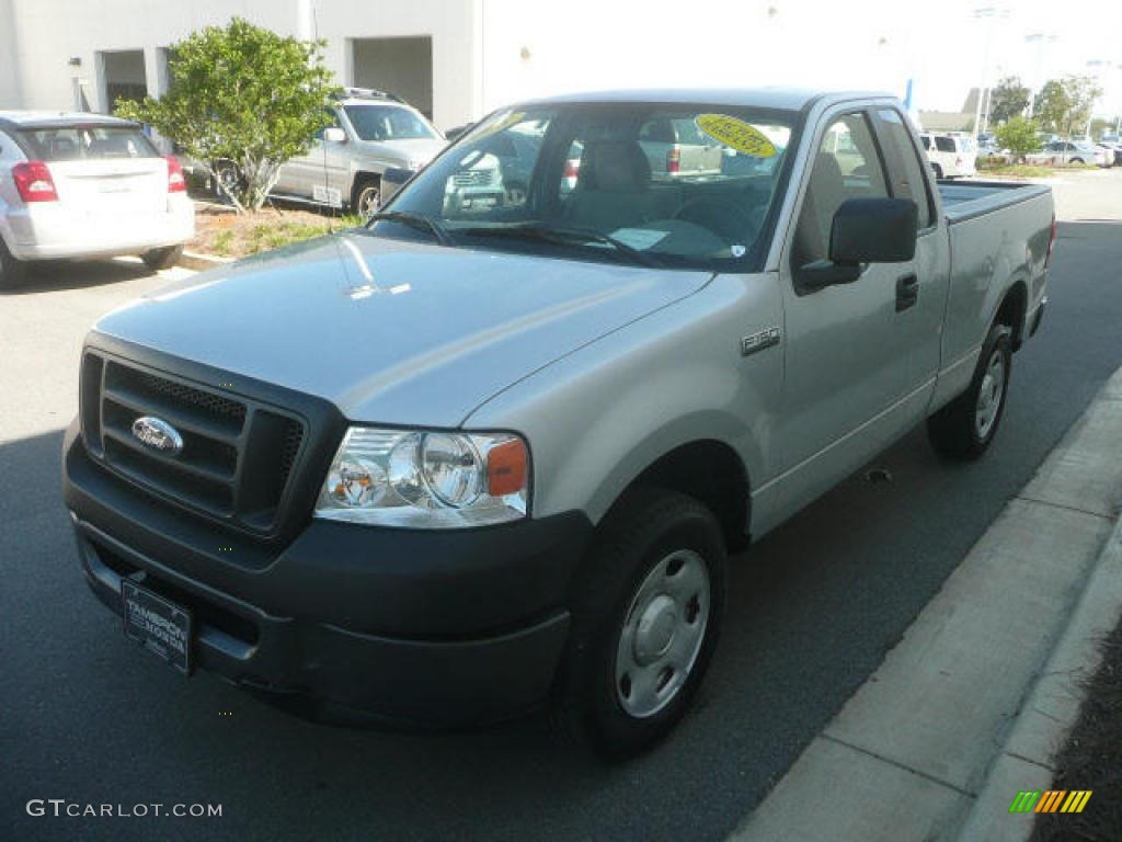 2008 F150 XL Regular Cab - Silver Metallic / Medium/Dark Flint photo #9