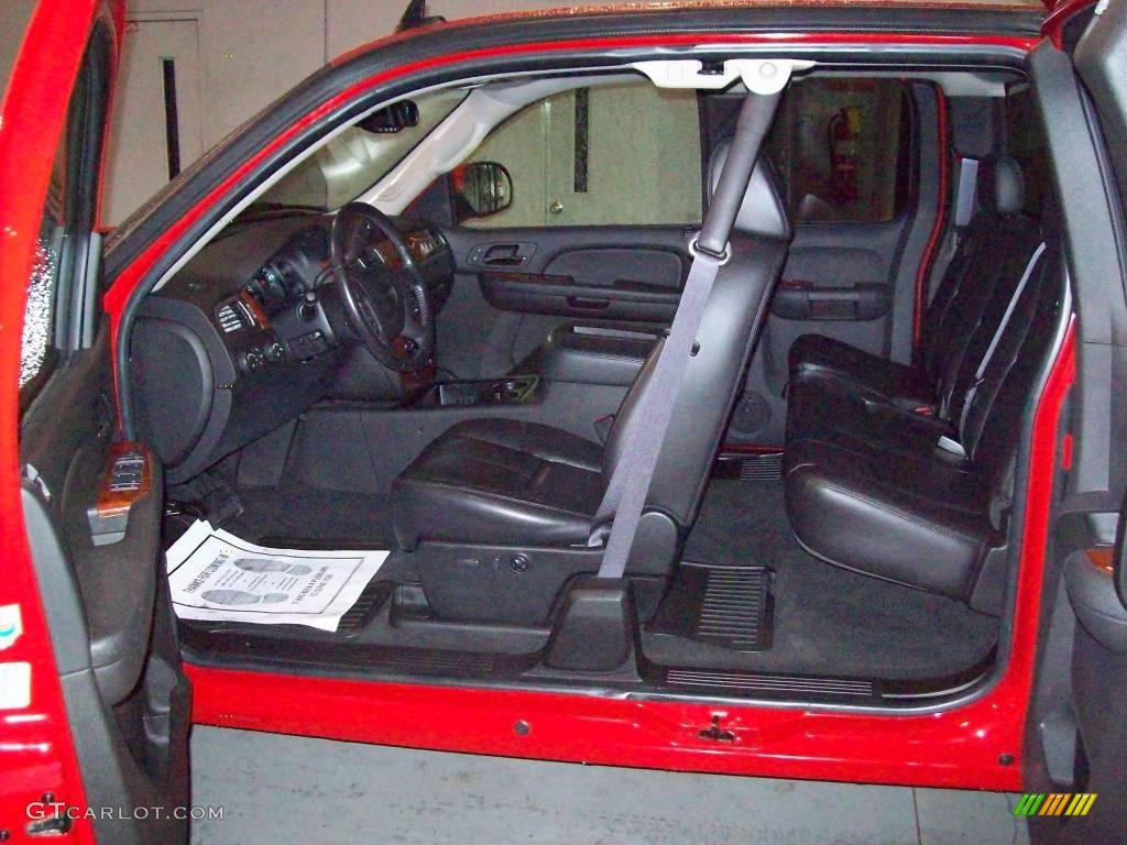 2007 Silverado 1500 LTZ Extended Cab 4x4 - Victory Red / Ebony Black photo #12