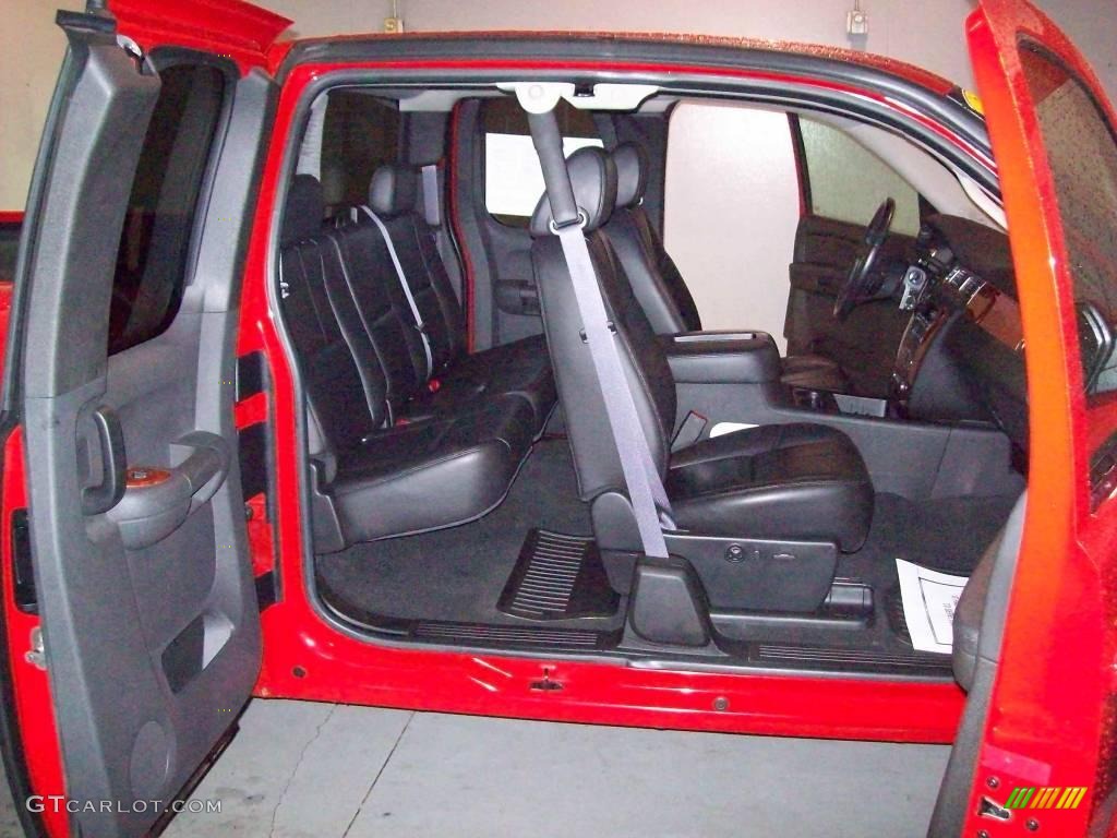 2007 Silverado 1500 LTZ Extended Cab 4x4 - Victory Red / Ebony Black photo #21
