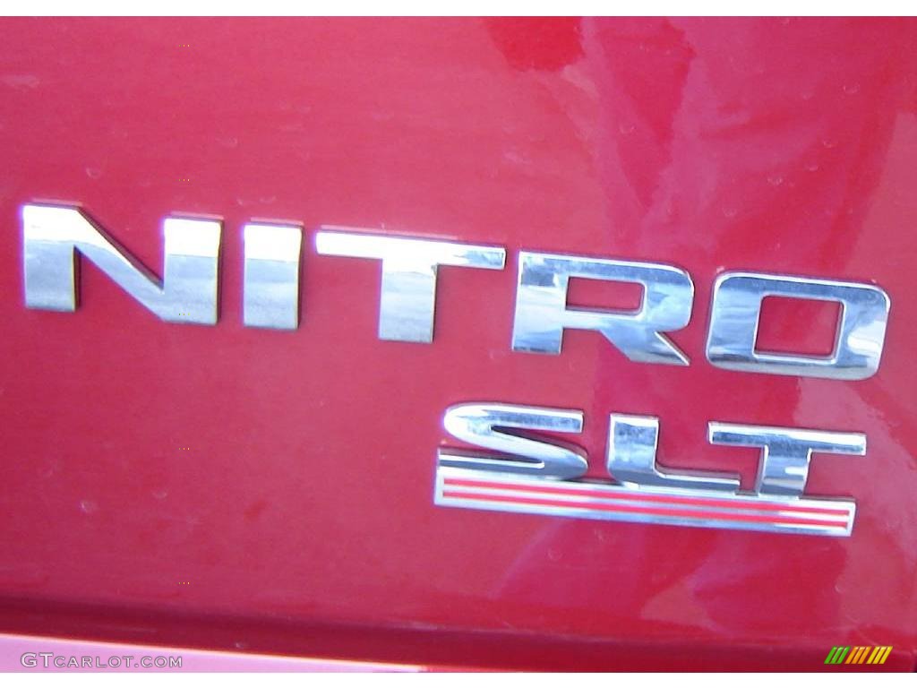 2009 Nitro SLT 4x4 - Inferno Red Crystal Pearl / Dark Slate Gray photo #12
