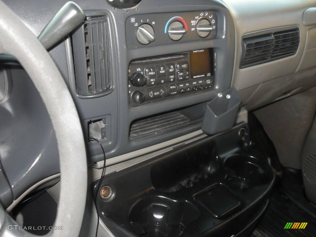 2000 Savana Van 1500 Cargo - Storm Gray Metallic / Pewter photo #7