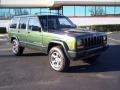 Emerald Green Pearl - Cherokee Classic 4x4 Photo No. 9