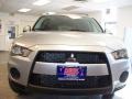Cool Silver Metallic - Outlander ES 4WD Photo No. 27