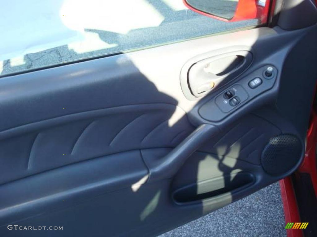2000 Grand Am GT Coupe - Bright Red / Dark Pewter photo #11