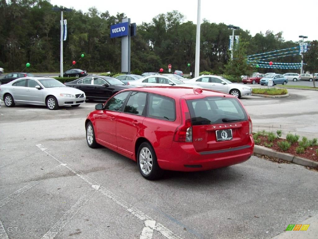 2009 V50 2.4i - Passion Red / Off Black photo #7
