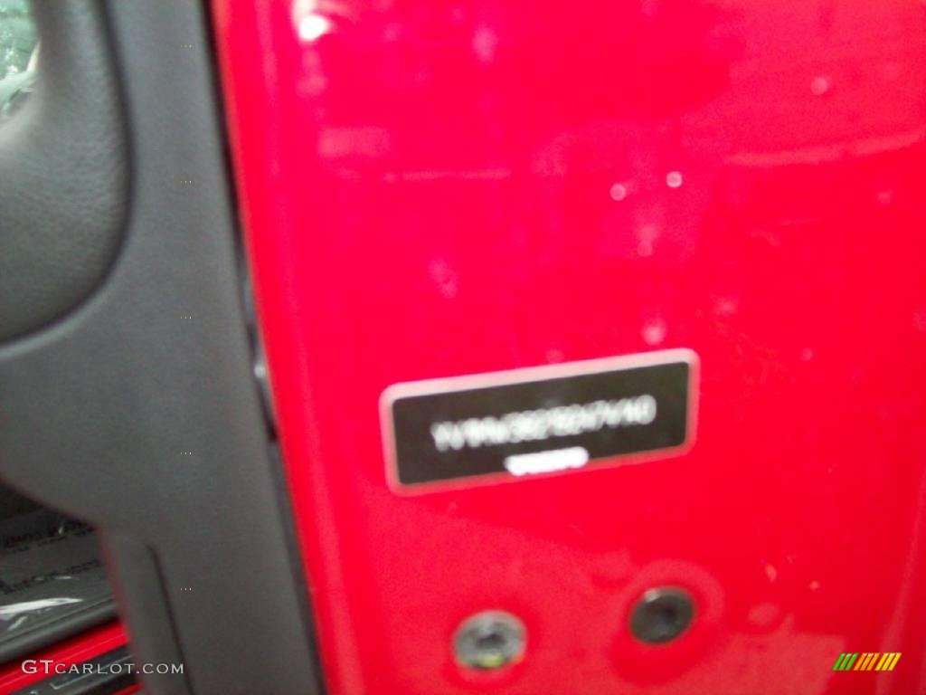 2009 V50 2.4i - Passion Red / Off Black photo #20