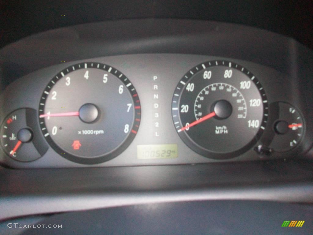 2004 Elantra GLS Sedan - Crimson Dark Red / Gray photo #12