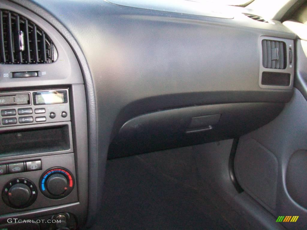 2004 Elantra GLS Sedan - Crimson Dark Red / Gray photo #17