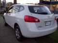 2009 Phantom White Nissan Rogue S  photo #7