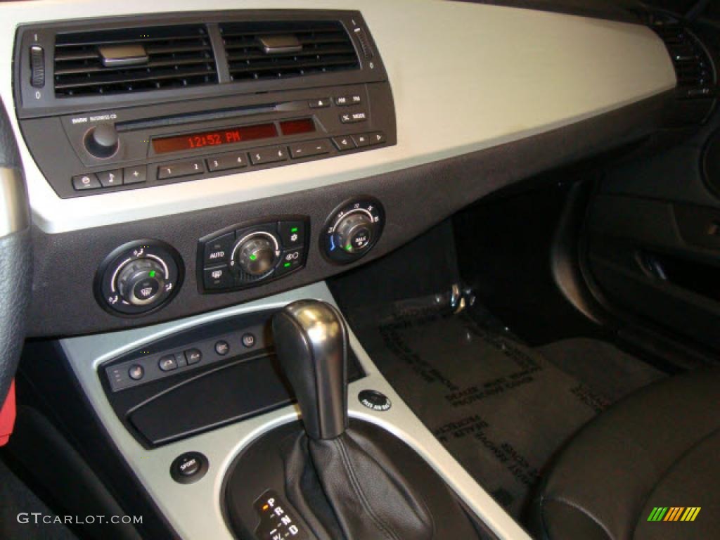 2006 Z4 3.0si Roadster - Titanium Silver Metallic / Black photo #25